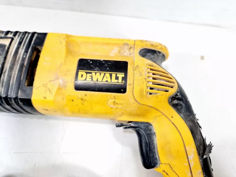MŁOTOWIERTARKA DEWALT D25003K GB 650W
