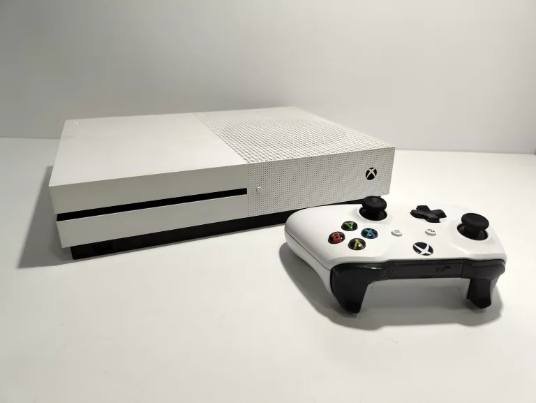 KONSOLA XBOX ONE S 1681 1TB + PAD + FIFA20 - OPIS