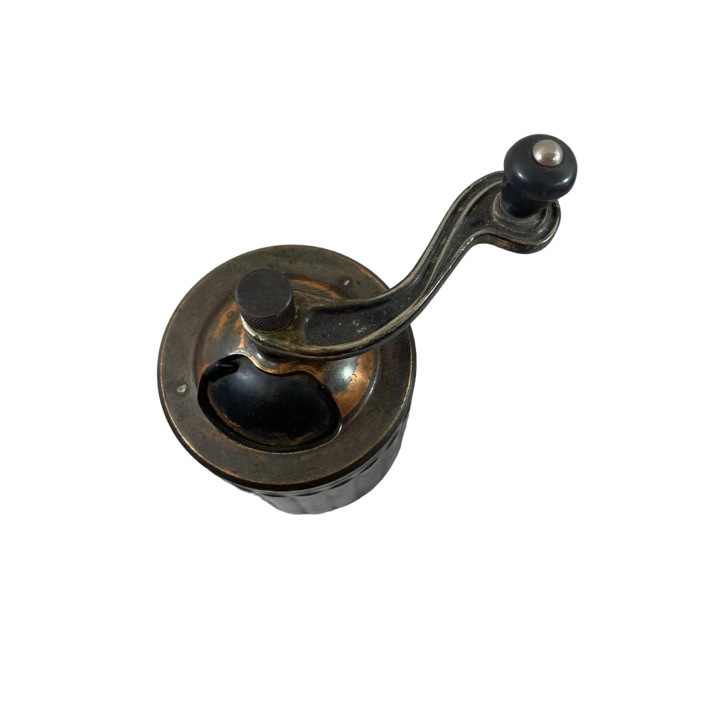 mlynek-do-pieprzu-prl-stan-nie-wymaga-renowacji