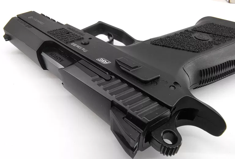 WIATRÓWKA CZ 75 P-07 DUTY BLOW BACK 4,5 MM KABURA