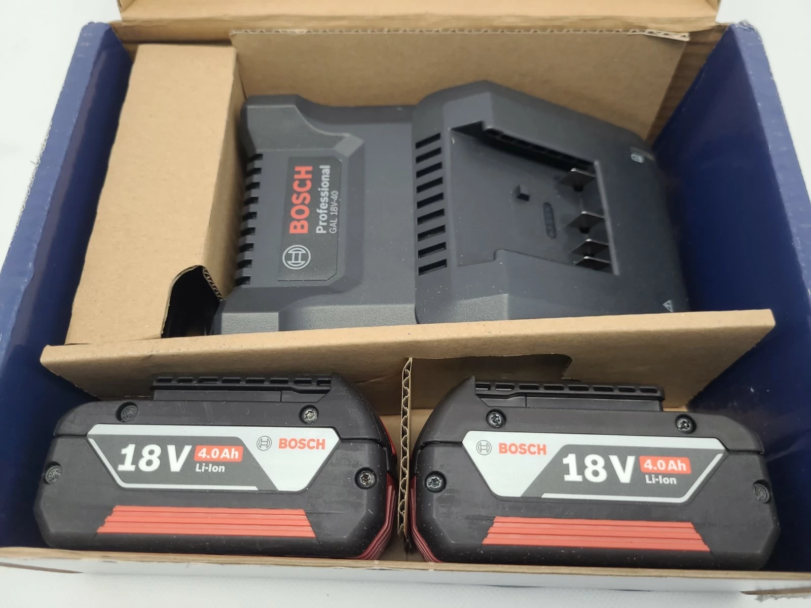 bosch-professional-2x-gba-18v-40ah-gal-18v-40-ean-gtin-3165140967969