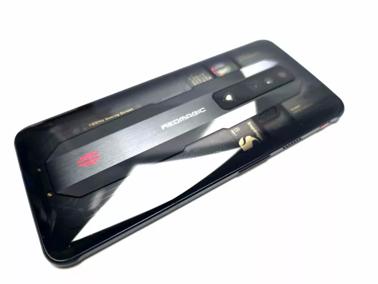 TELEFON NUBIA RED MAGIC 7 165HZ,18GB RAM, 256GB