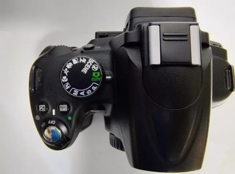 APARAT NIKON D 5000