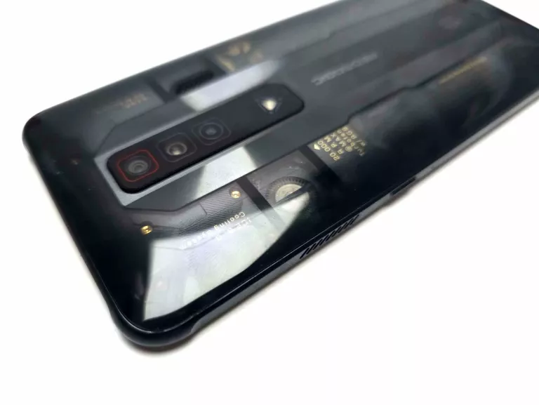 TELEFON NUBIA RED MAGIC 7 165HZ,18GB RAM, 256GB