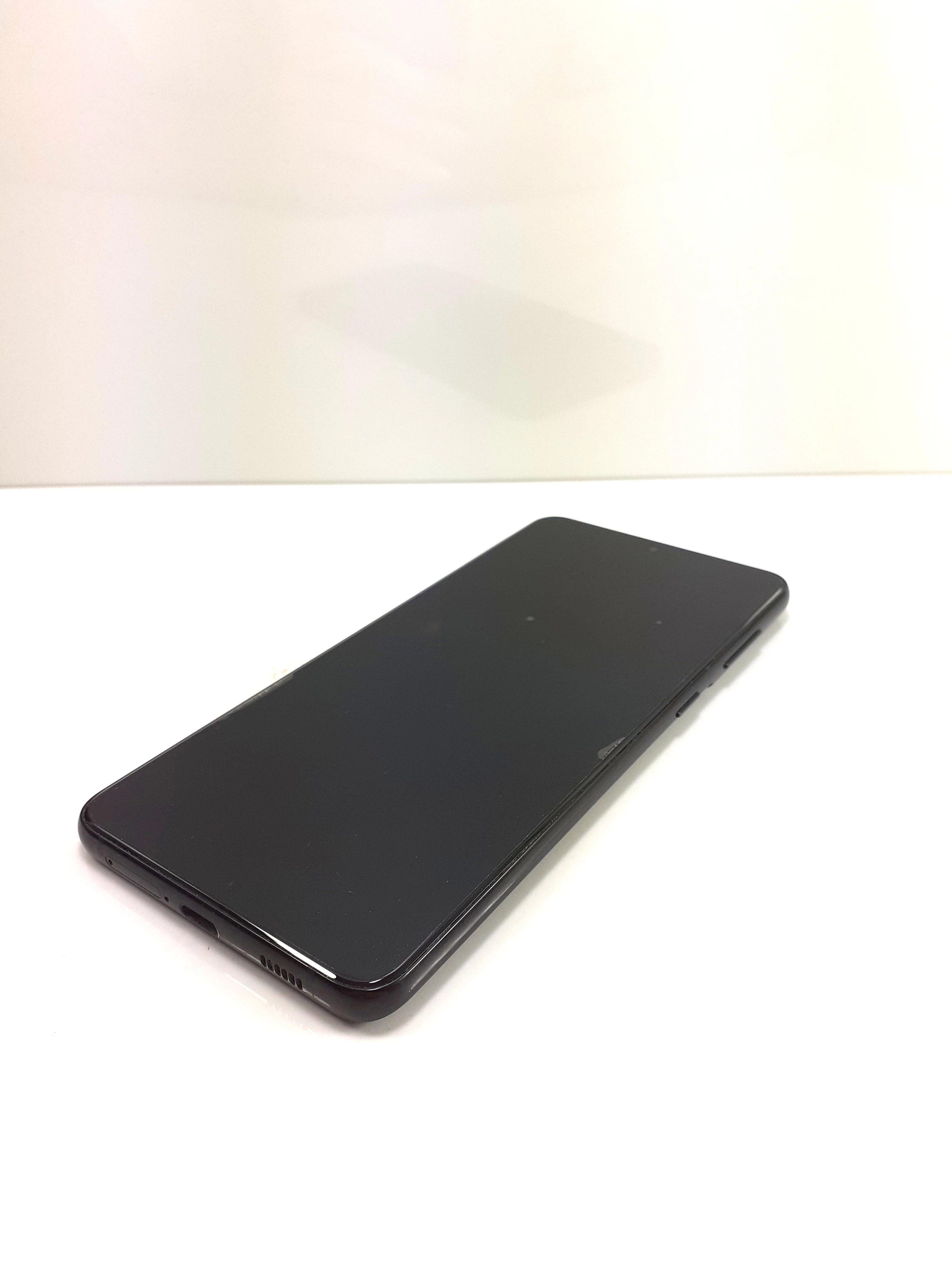 telefon-samsung-galaxy-s21-5g-typ-smartfon