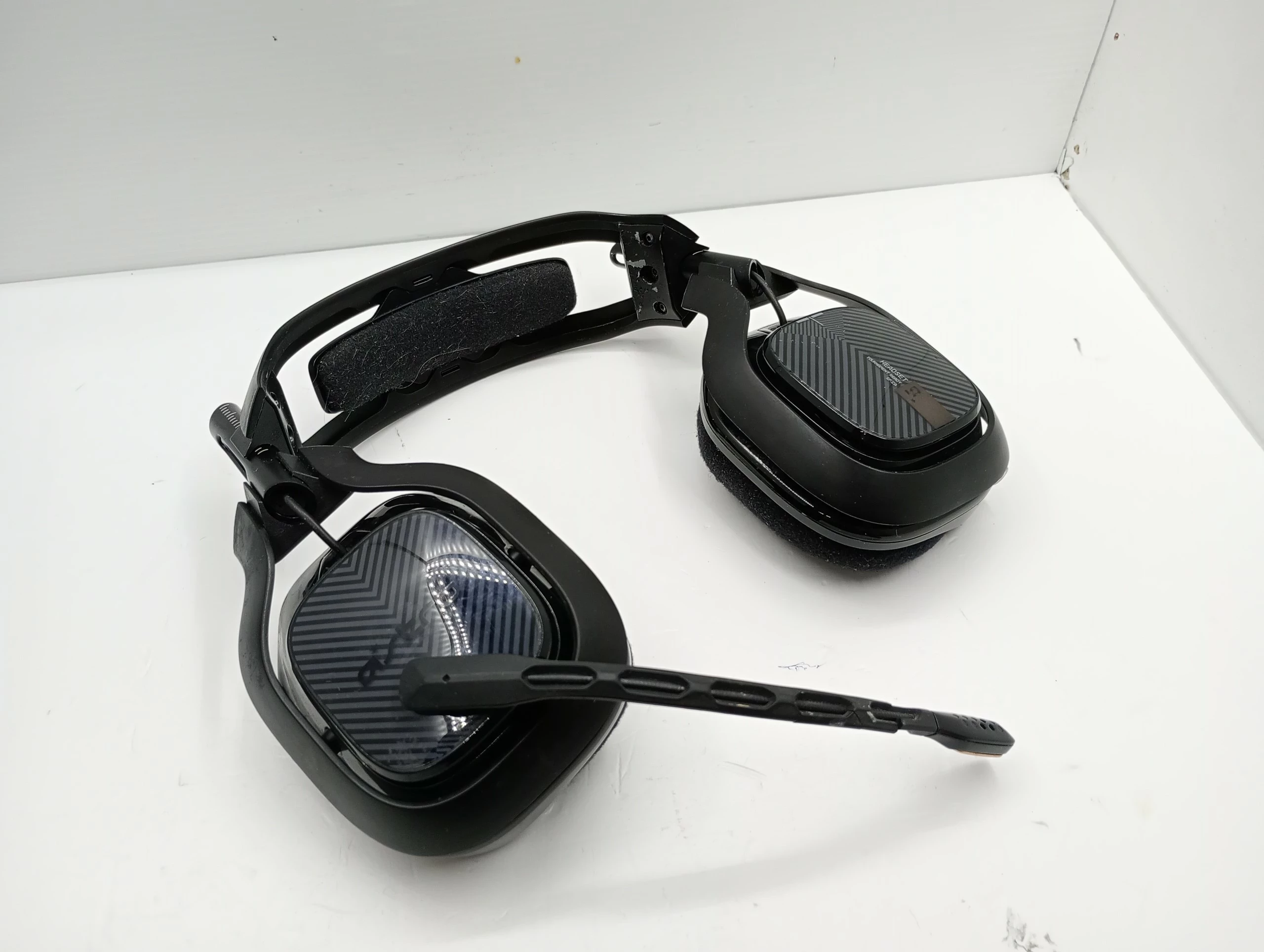 sluchawki-nauszne-astro-gaming-a40-tr-stan-11323-2