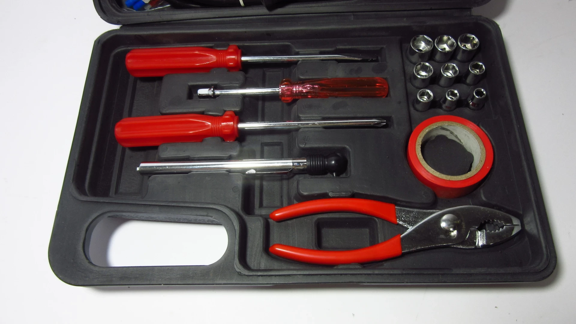 zestaw-awaryjny-do-samochodu-at-at-at-marka-inna