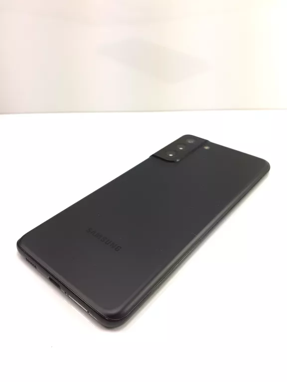 telefon-samsung-galaxy-s21-5g-przekatna-ekranu-670