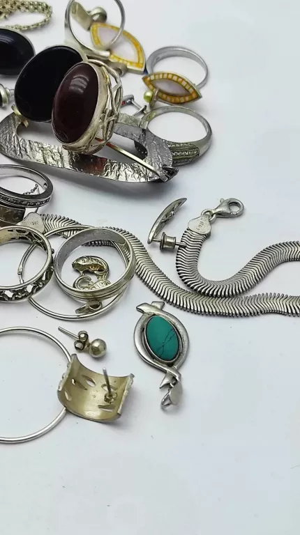 MIX STAREJ SREBRNEJ BIŻUTERII VINTAGE KPL 151,96 G