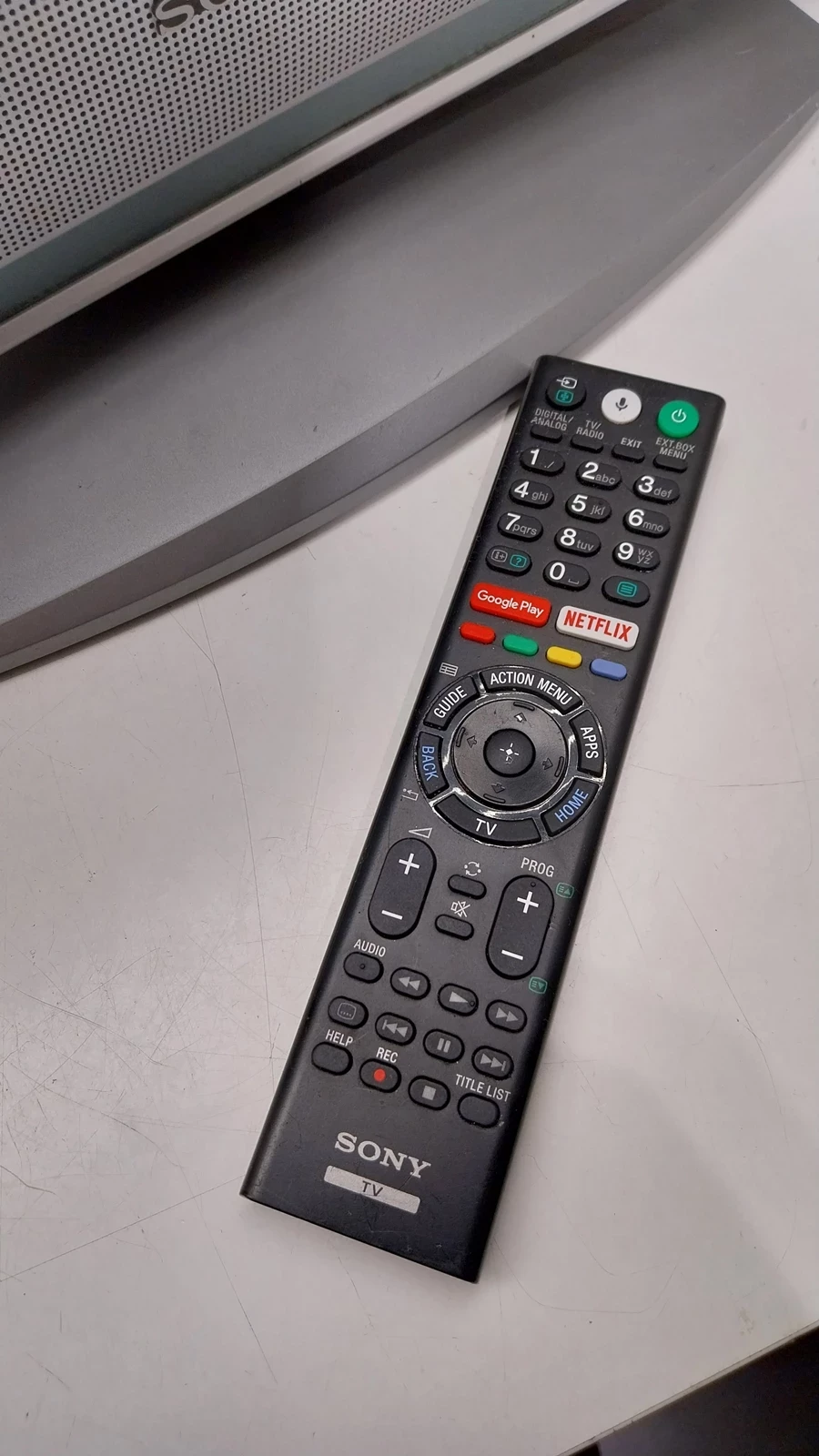 telewizor-sony-bravia-kdl-20s2020-pilot-przekatna-ekranu-cale-20