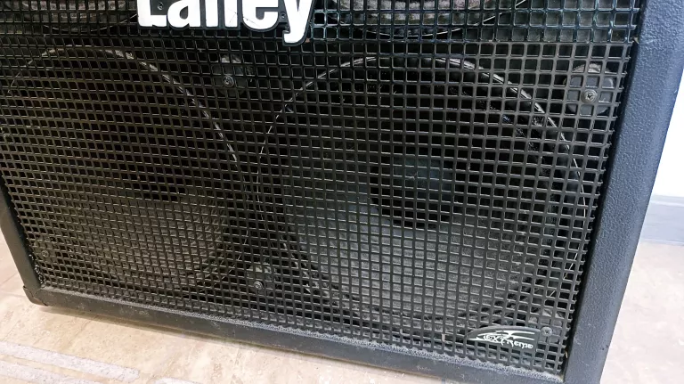 KOLUMNA GITAROWA LANEY LX412A