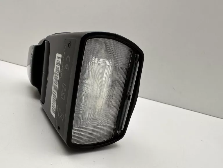 LAMPA BŁYSKOWA QUADRALITE STROBOSS 60 BASIC