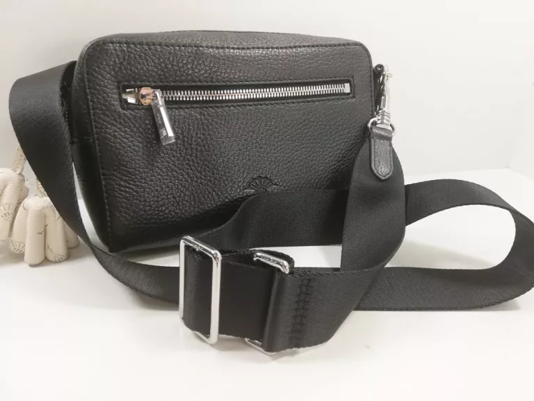 TOREBKA JOOP CLOE 4140002547 BLACK 900
