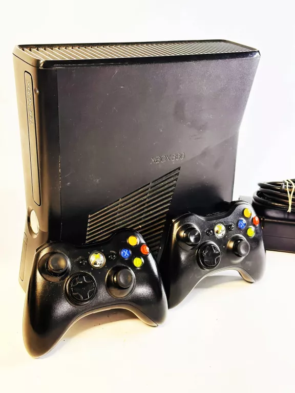 XBOX360　250GB Konsola Microsoft Xbox 360 Slim 250 GB czarny • Cena, Opinie
