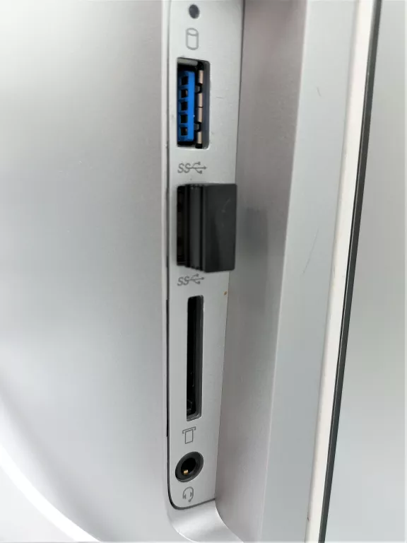 KOMPUTER LENOVO IDEACENTRE AIO 300-22ISU