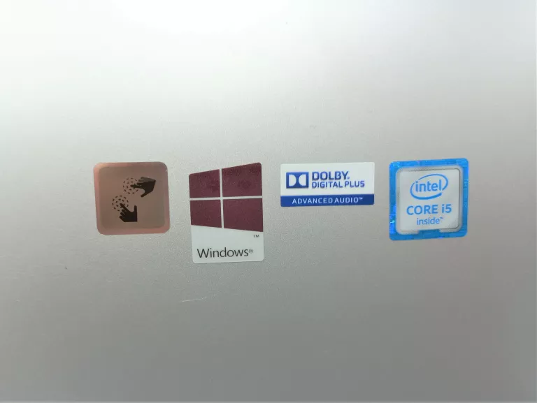 KOMPUTER LENOVO IDEACENTRE AIO 300-22ISU