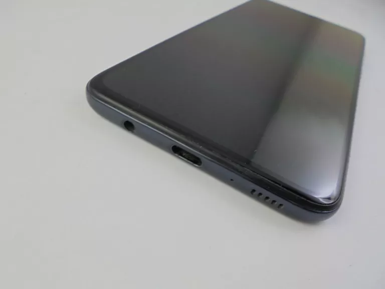 samsung-galaxy-a70-kolor-czarny