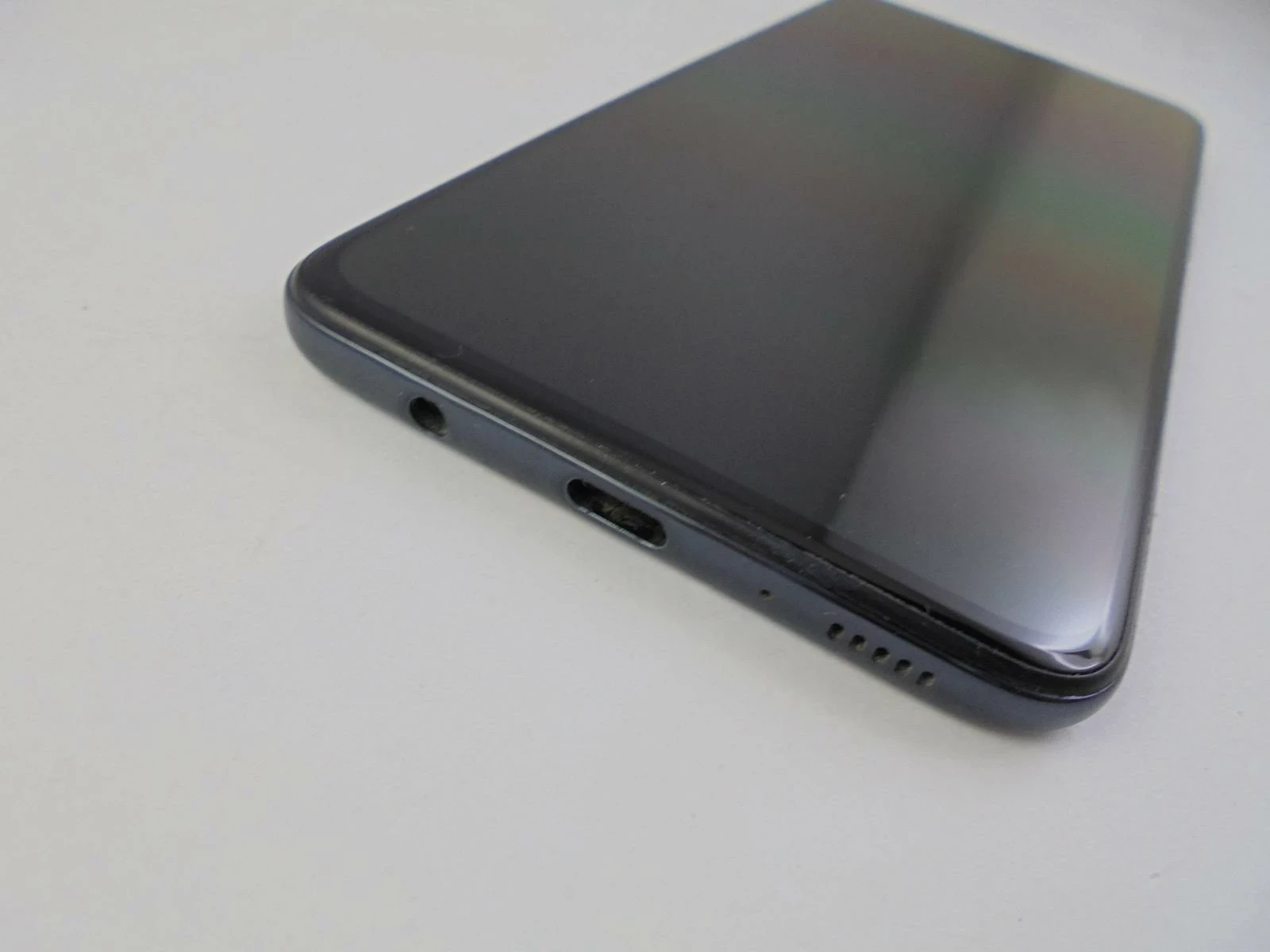 samsung-galaxy-a70-kolor-czarny