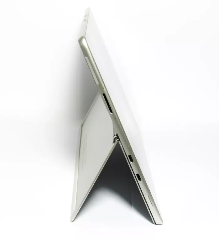 LAPTOP/TABLET SURFACE PRO 8