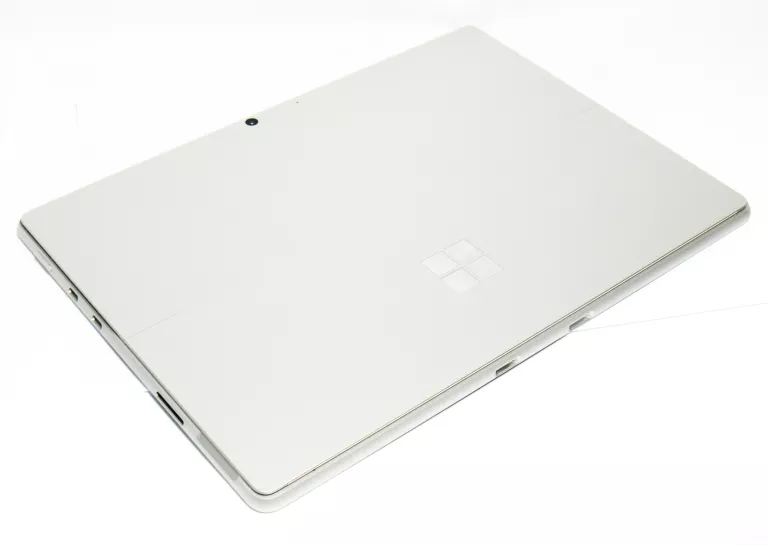 LAPTOP/TABLET SURFACE PRO 8