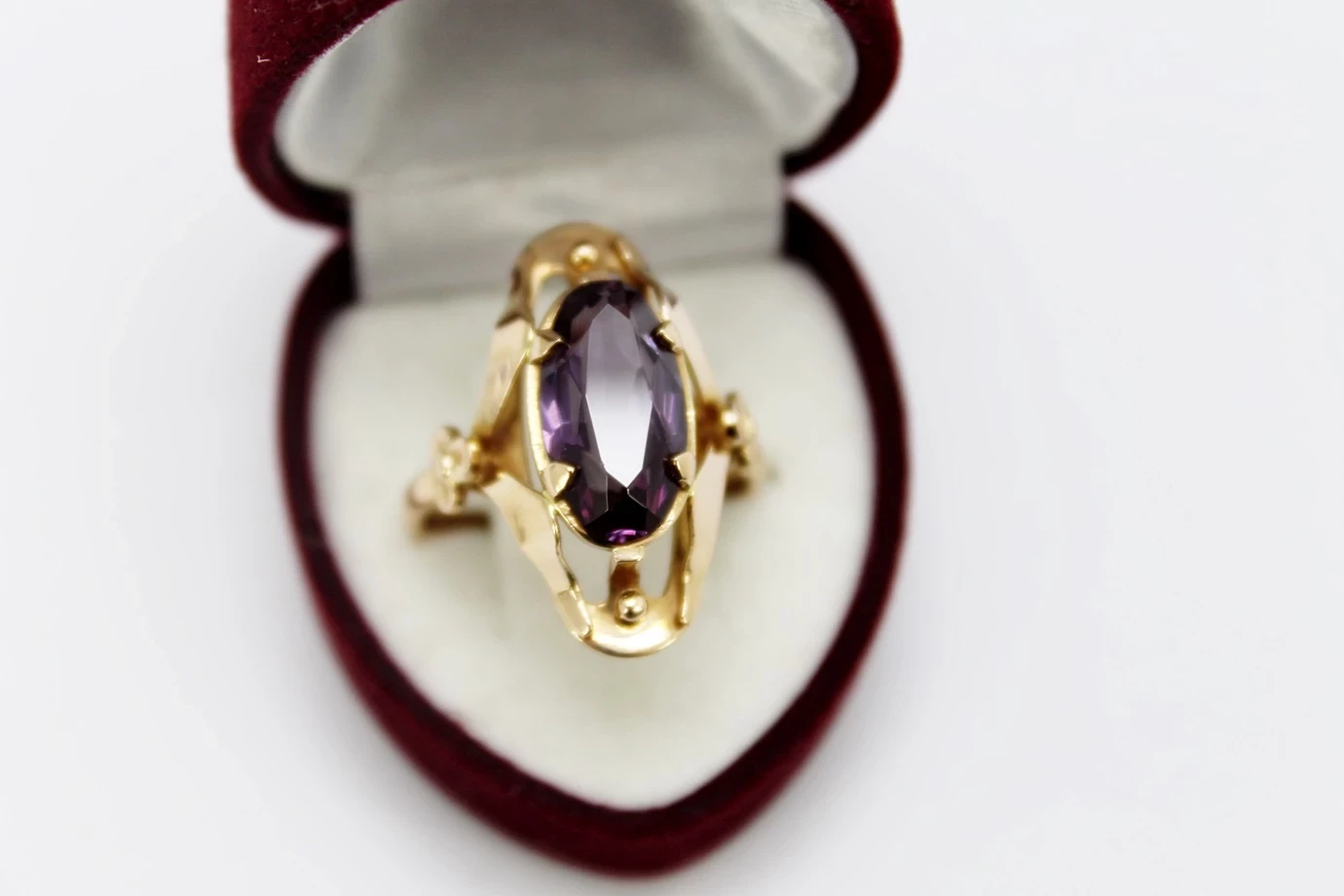 zloty-pierscionek-ametyst-retro-585-544g-r20-nalkowskich-108-sj-lublin