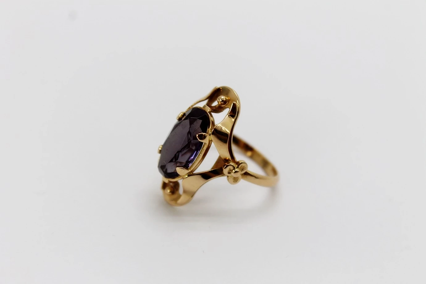 zloty-pierscionek-ametyst-retro-585-544g-r20-cechy-nie-zawiera-niklu