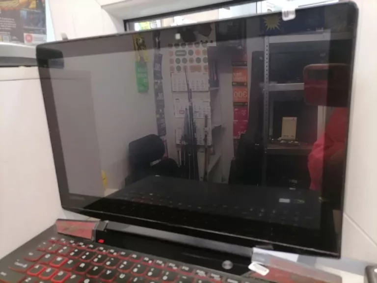 LAPTOP LENOVO IDEAPAD Y700-15ISK/I5/8GB RAM/WIN10