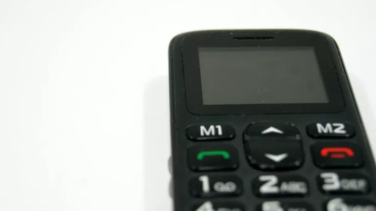 telefon-overmax-vertis-1820-easy-na-czesci-typ-telefon-komorkowy