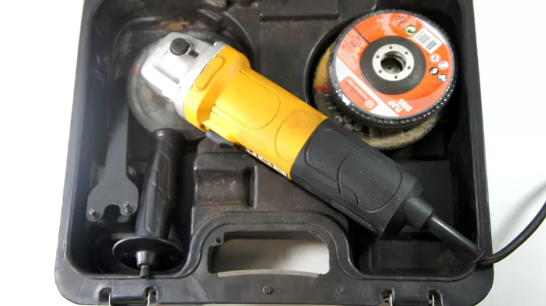 jcb-ag125-szlifierka-katowa-125mm-850w-walizka-stan-uzywany