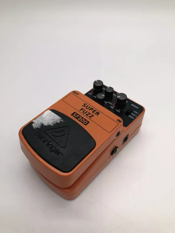 EFEKT GITAROWY BEHRINGER SUPER FUZZ SF300