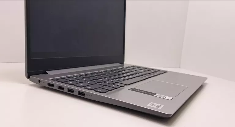 LAPTOP  LENOVO IDEAPAD 3 + ŁADOWARKA