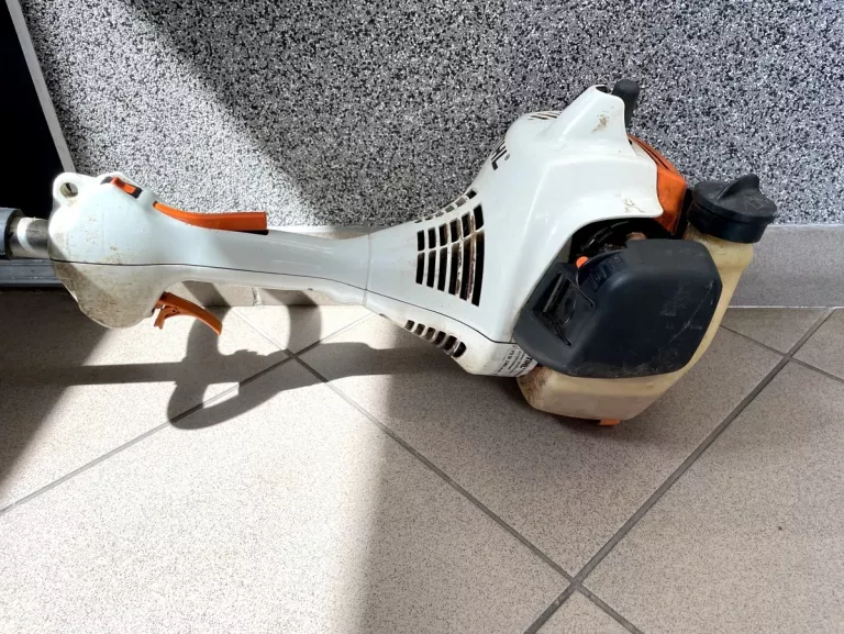 KOSA SPALINOWA STIHL FS 38 (GŁÓWKA BRAK POKRĘTŁĄ)