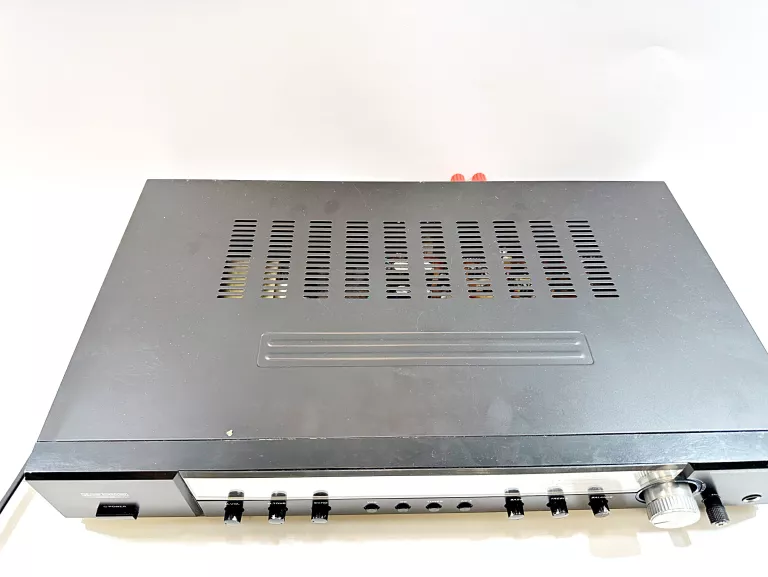 WZMACNIACZ DO KARAOKE AV- 130