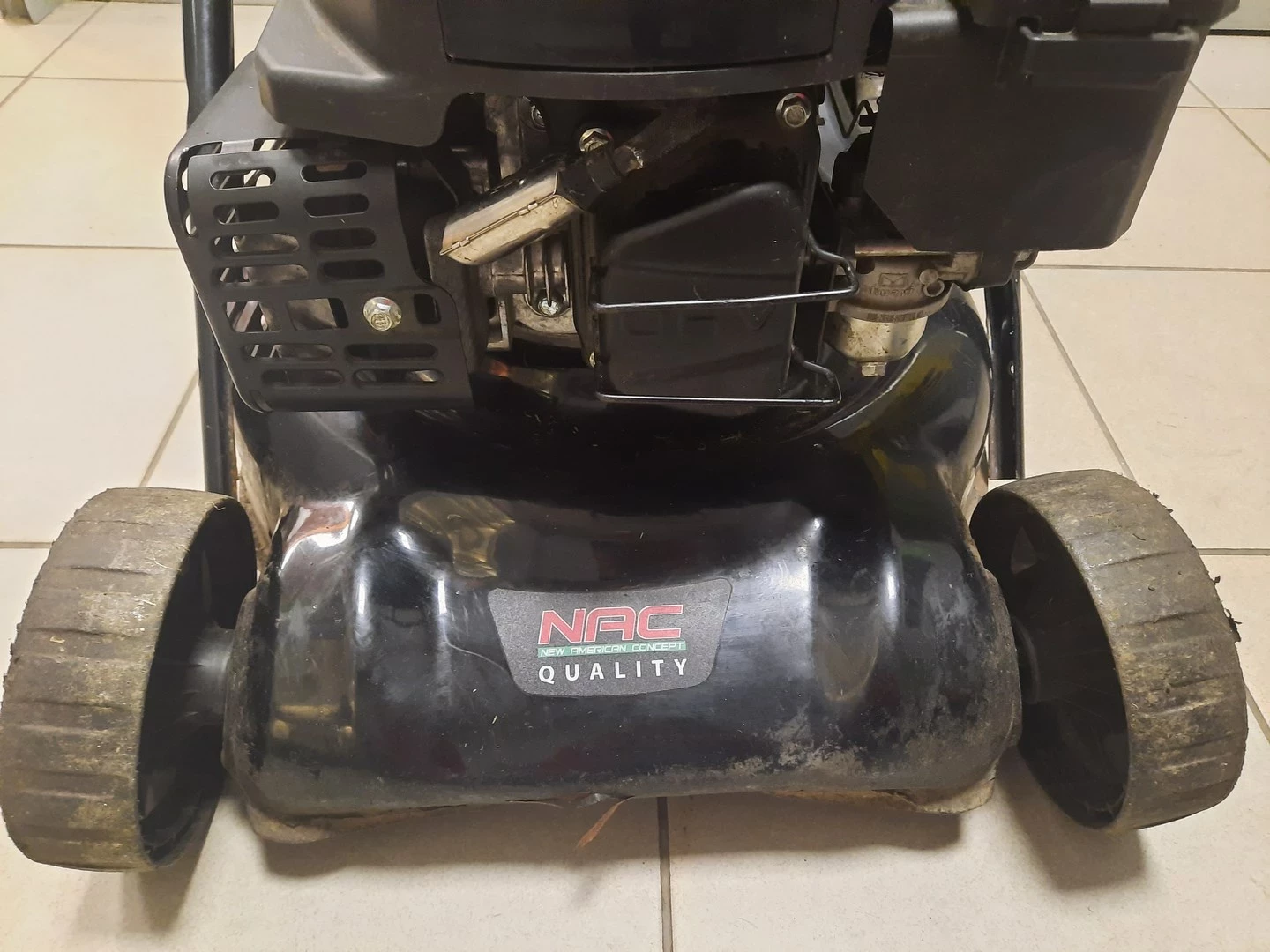 kosiarka-spalinowa-nac-mex41-127-1-pojemnosc-silnika-12700