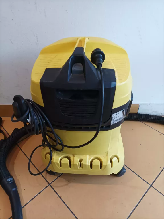 ODKURZACZ KARCHER WD4 USZKODZONY