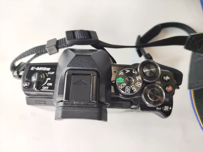 APARAT OLYMPUS OM-D E-M10 MARK III