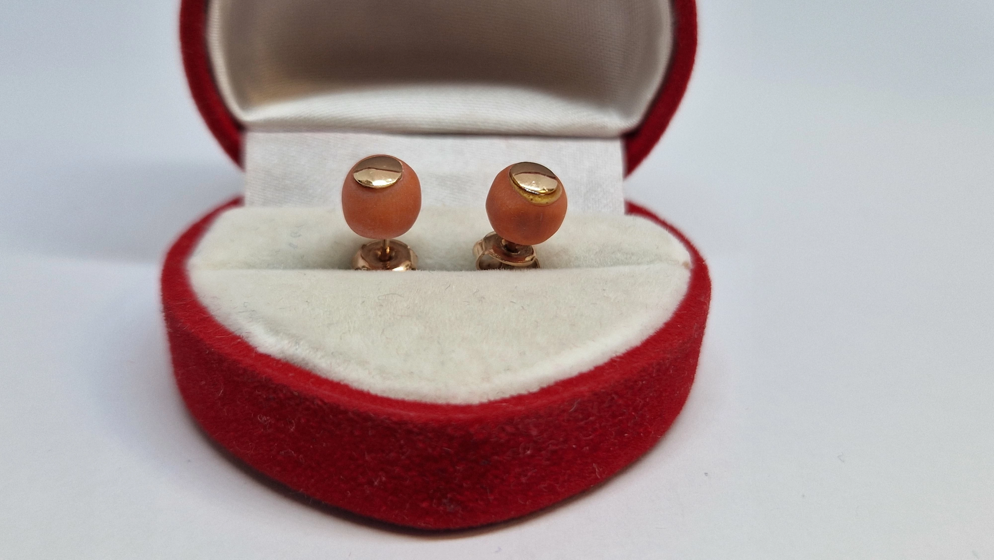 zlote-kolczyki-z-koralem-585-168-g-stan-uzywany