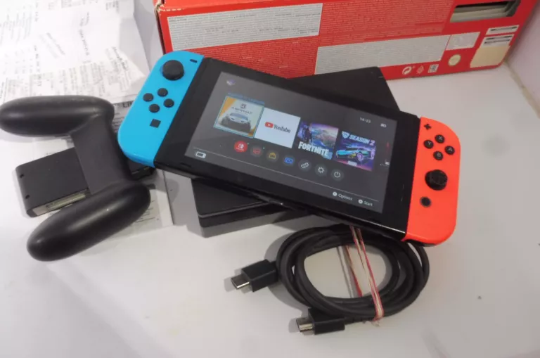 KONSOLA NINTENDO SWITCH