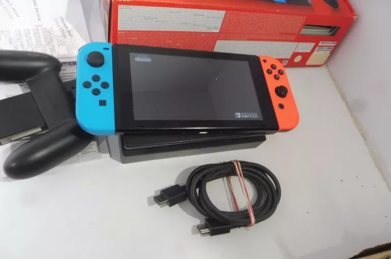KONSOLA NINTENDO SWITCH