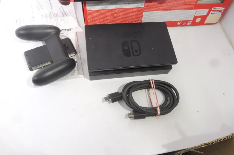 KONSOLA NINTENDO SWITCH