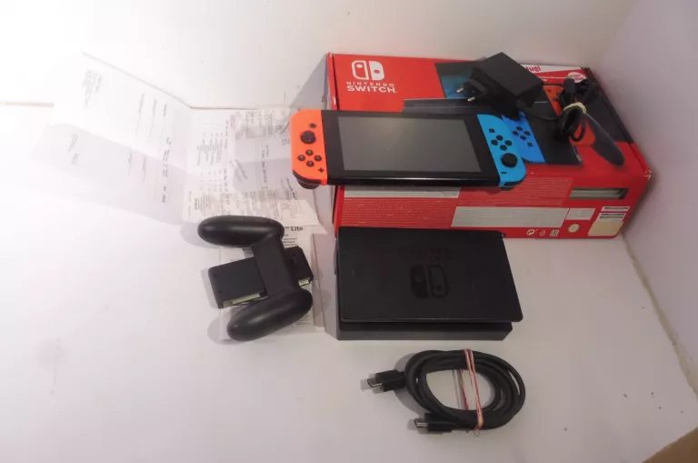 KONSOLA NINTENDO SWITCH