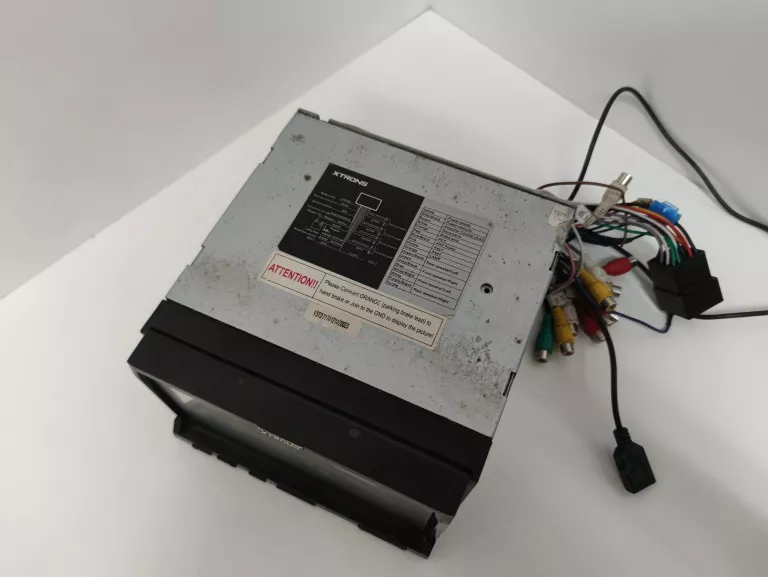 RADIO XTRONS TD717