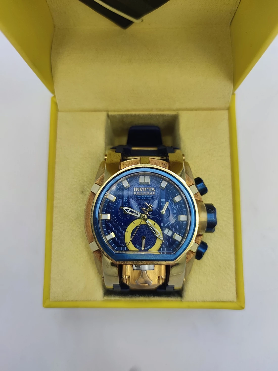 zegarek-invicta-bolt-zeus-typ-nareczny