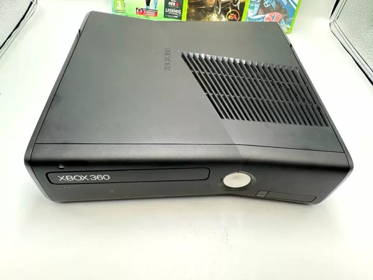 konsola-microsoft-xbox-360-slim-250-gb-wersja-konsoli-xbox-360-slim