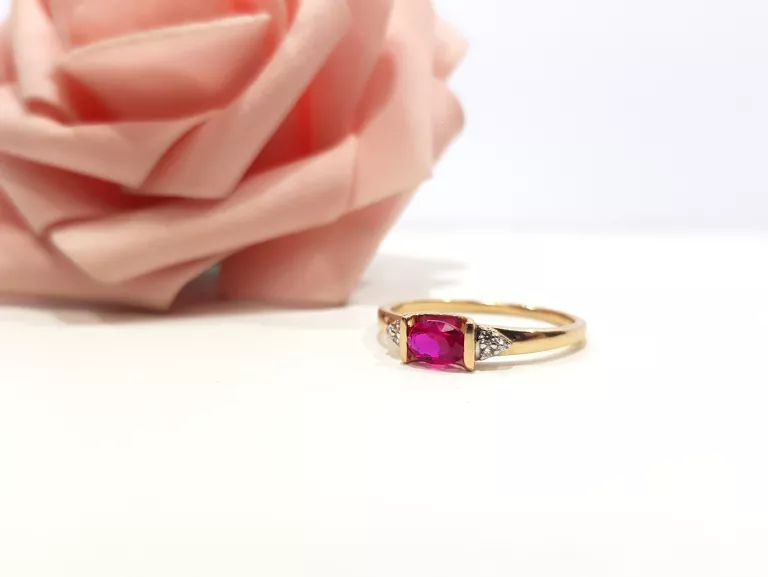 sliczny-pierscionek-z-czerwonym-oczkiem-pr585-190g-stan-11323-2