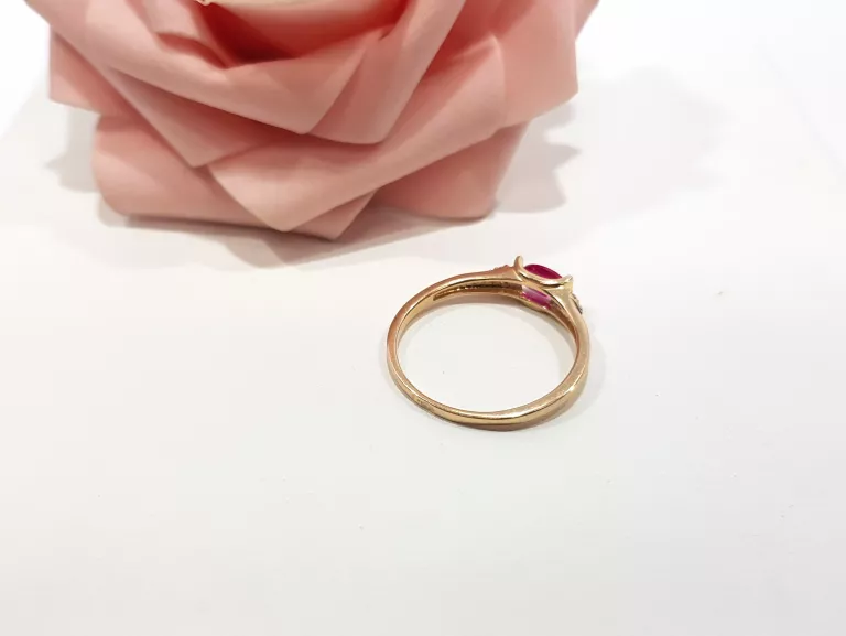 sliczny-pierscionek-z-czerwonym-oczkiem-pr585-190g-waga-190