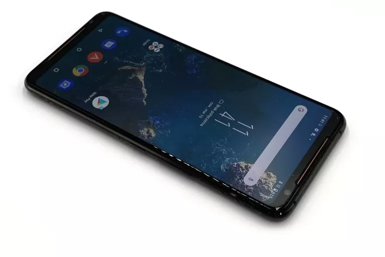 telefon-asus-rog-typ-smartfon