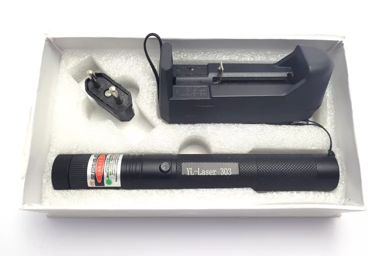 GREEN LASER POINTER YL-LASER 303
