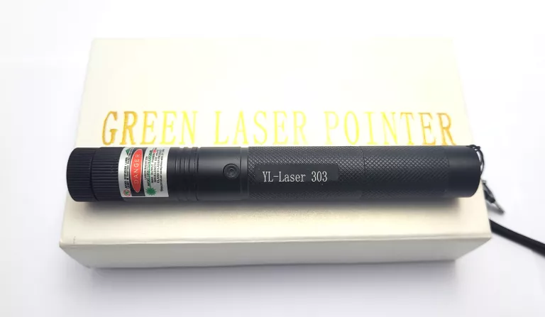 green-laser-pointer-yl-laser-303-stan-uzywany