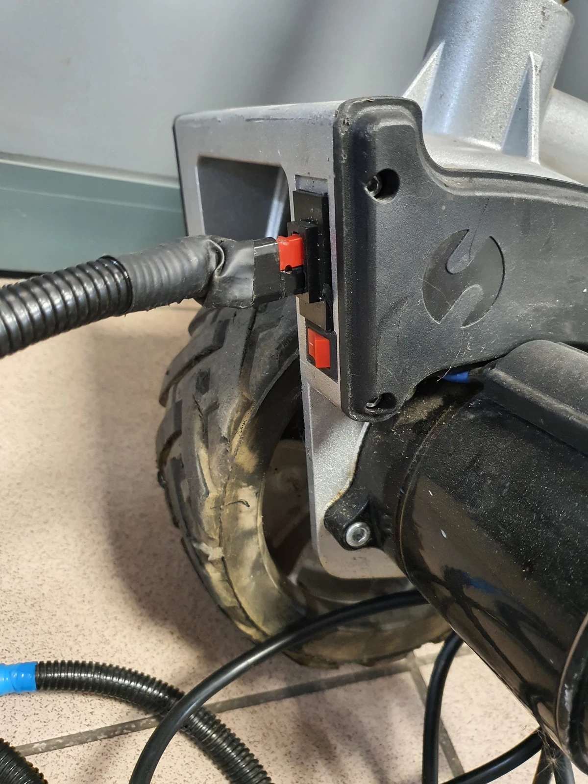 kolo-podporowe-naped-przyczepy-mini-mover-gen-ii-marka-al-ko